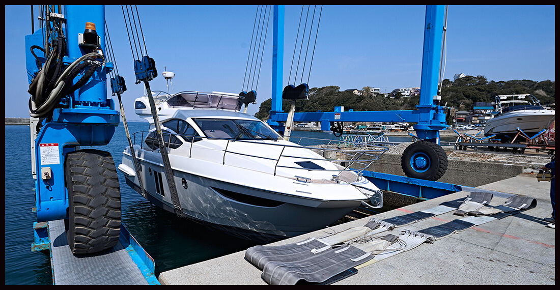 国内最大級「75t自走式クレーン」