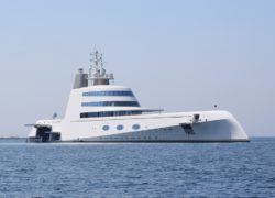 【マリーナブログ】メガヨット「A」が葉山沖に！