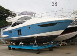 【中古艇ブログ】AZIMUT38（2011年モデル）